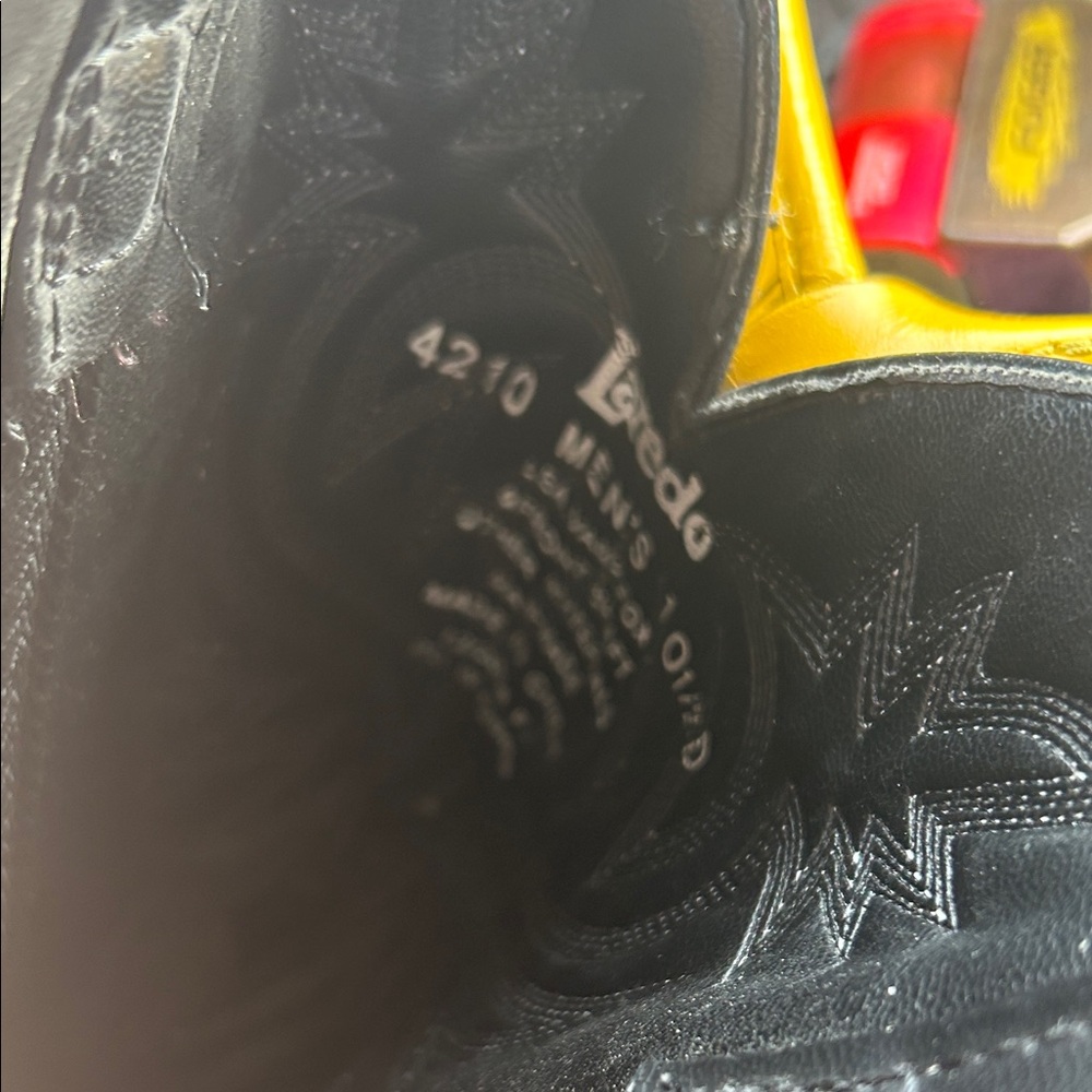 Laredo Black Western Cowboy Boots with Embroidered Stitching - Picture 2 of 5